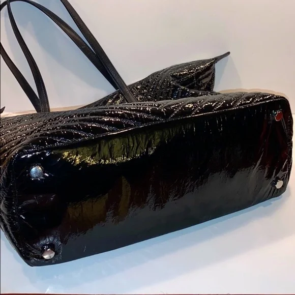 Rebecca Minkoff Stella Extra Large Chevron Zip Top Tote Bag NEW - Picture 4 of 10